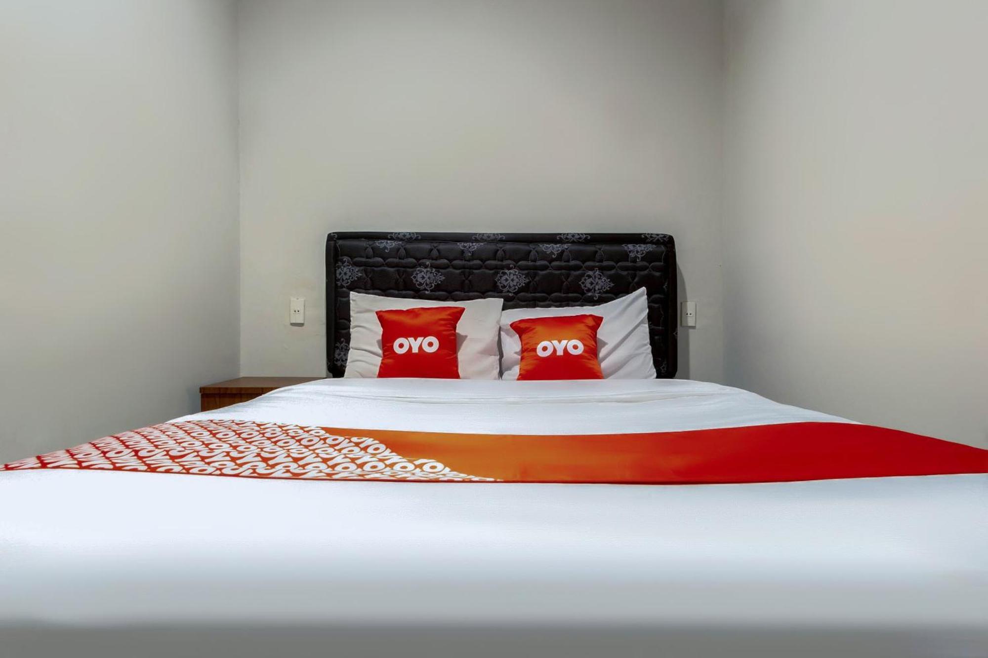 Super Oyo 2345 Homestay Jaya 메단 외부 사진
