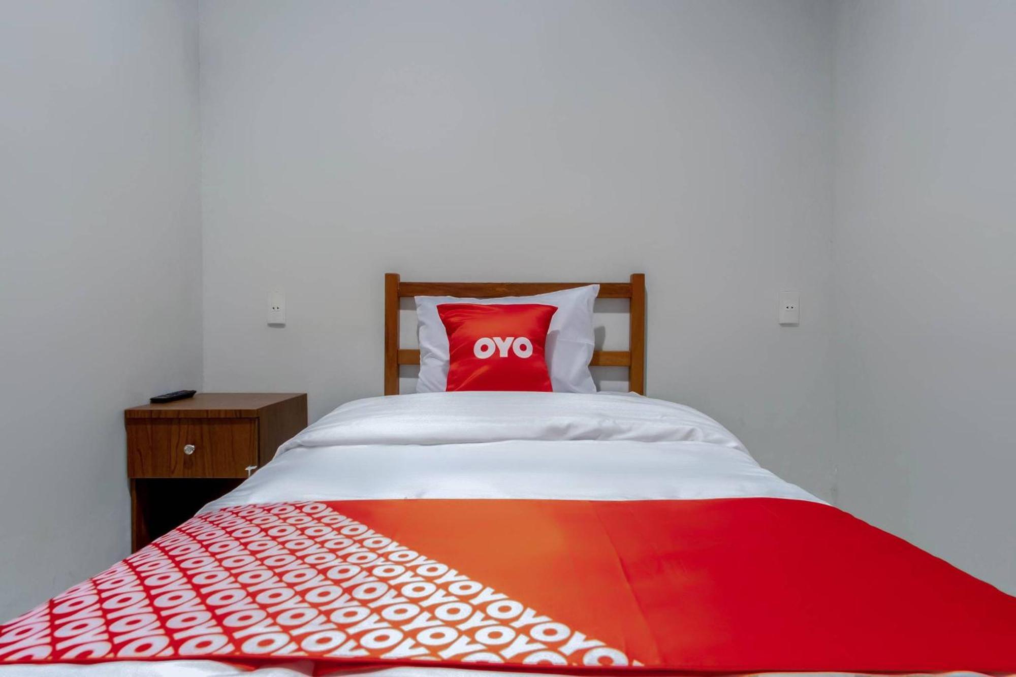 Super Oyo 2345 Homestay Jaya 메단 외부 사진