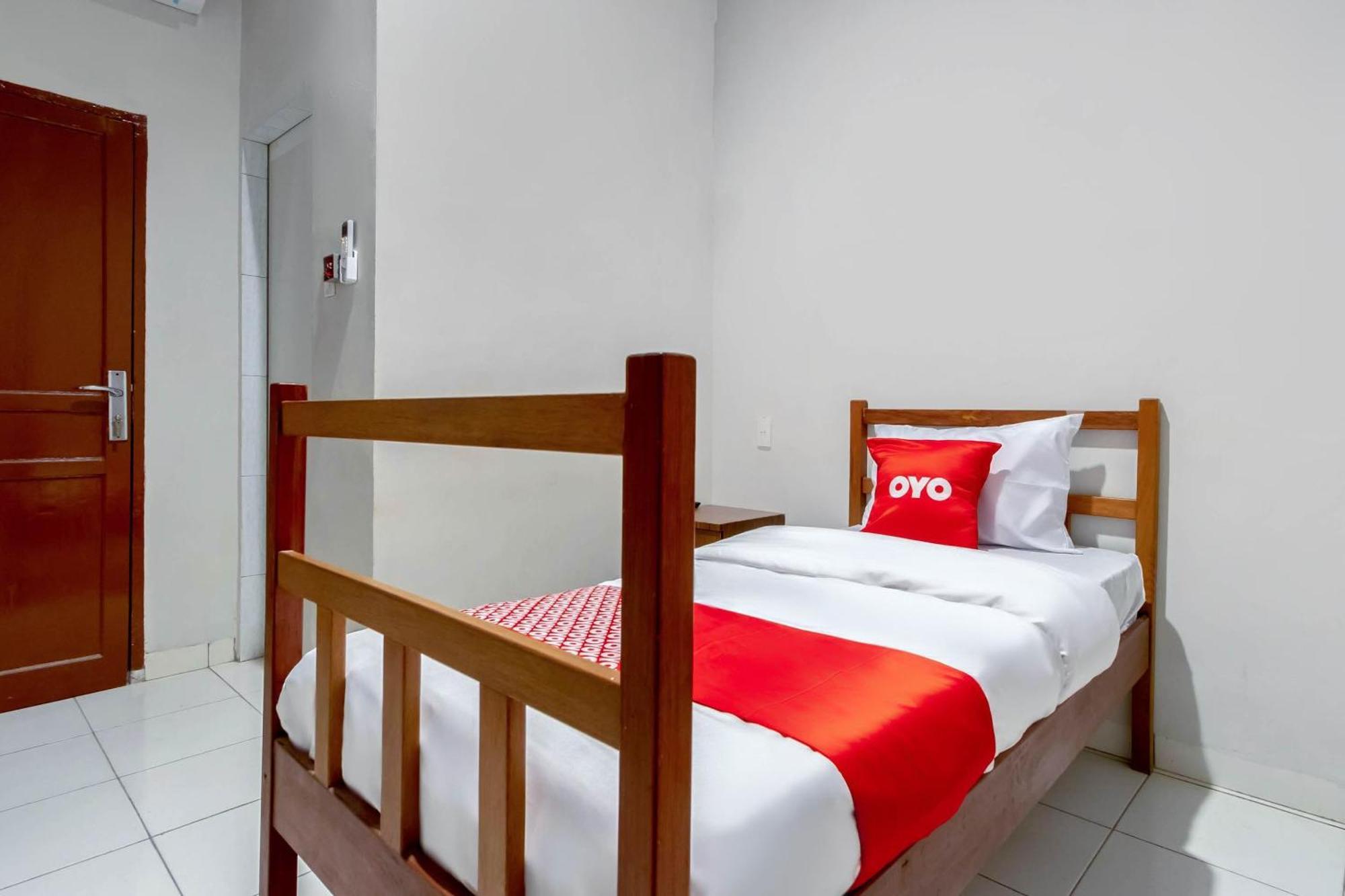 Super Oyo 2345 Homestay Jaya 메단 외부 사진